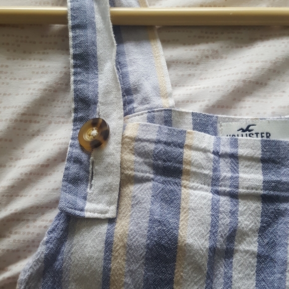 Hollister stripped romper/overalls - Picture 3 of 6